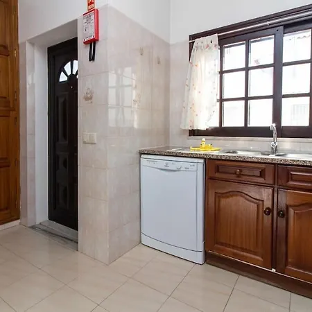 Dogueno- Privat Pool & Privacy & Center Villa