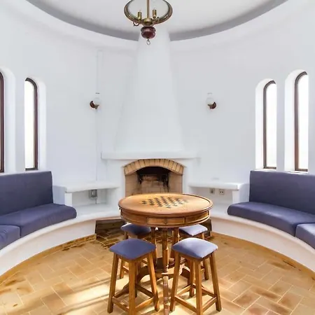 Dogueno- Privat Pool & Privacy & Center Villa